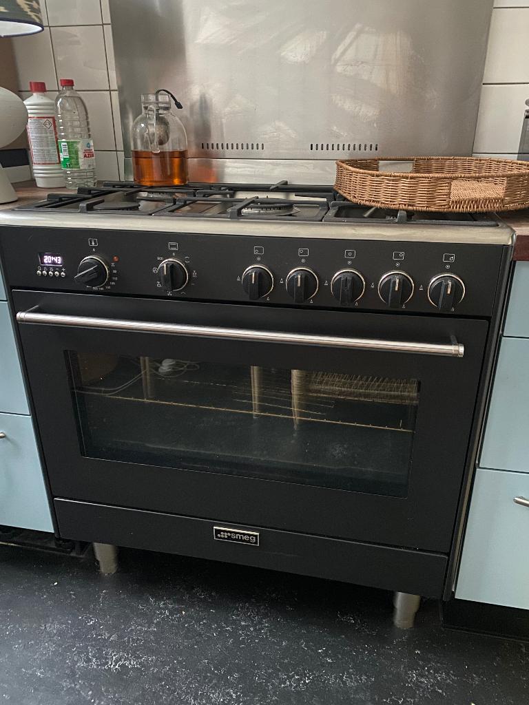Gasfornuis SMEG 5 pitten, Witgoed en Apparatuur, Fornuizen, Ophalen, Gebruikt, Hete lucht, 60 cm of meer