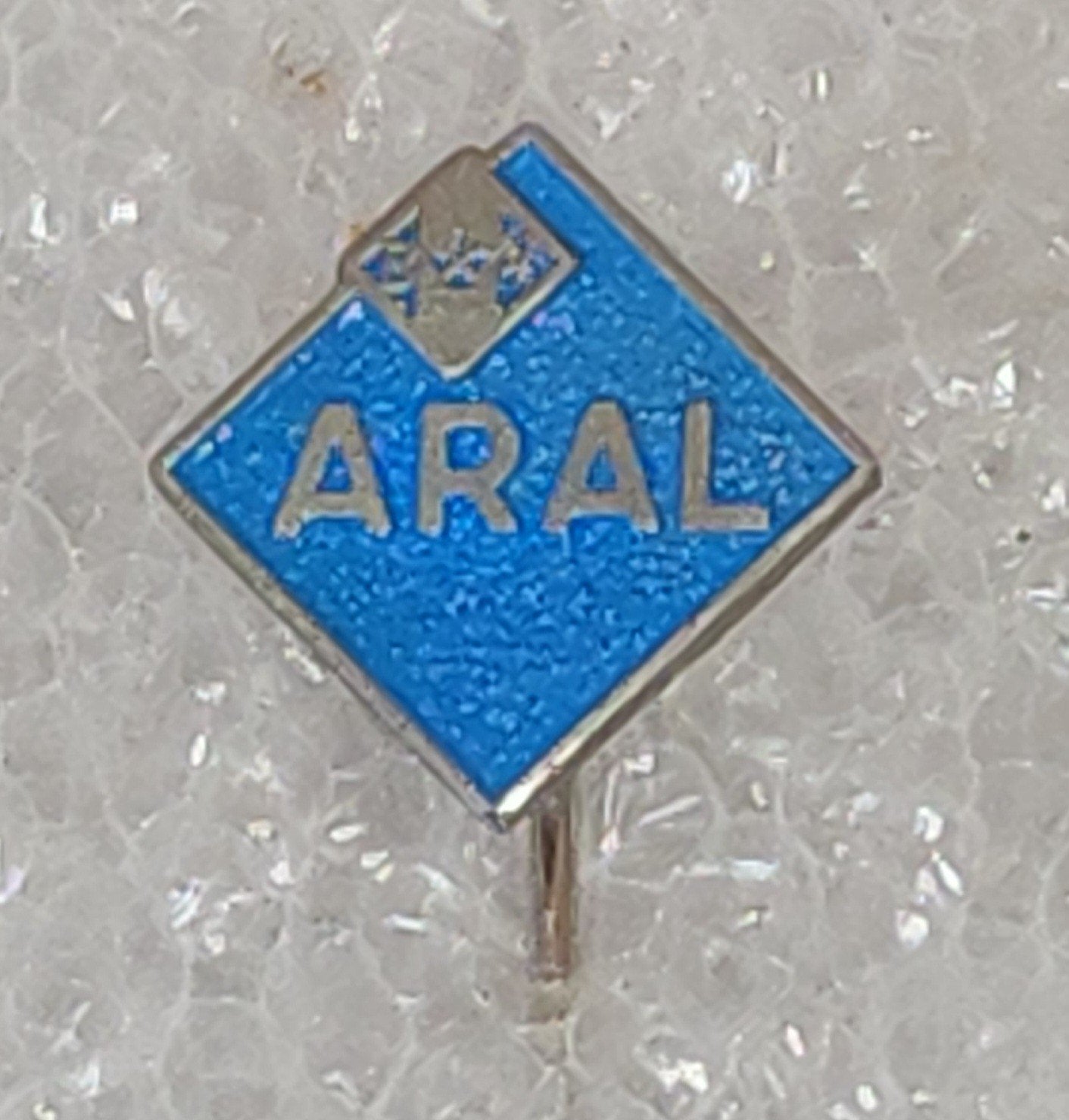 Vintage Aral Speldje - Blauw, Ophalen of Verzenden, Gebruikt, Overige onderwerpen, Speldje of Pin