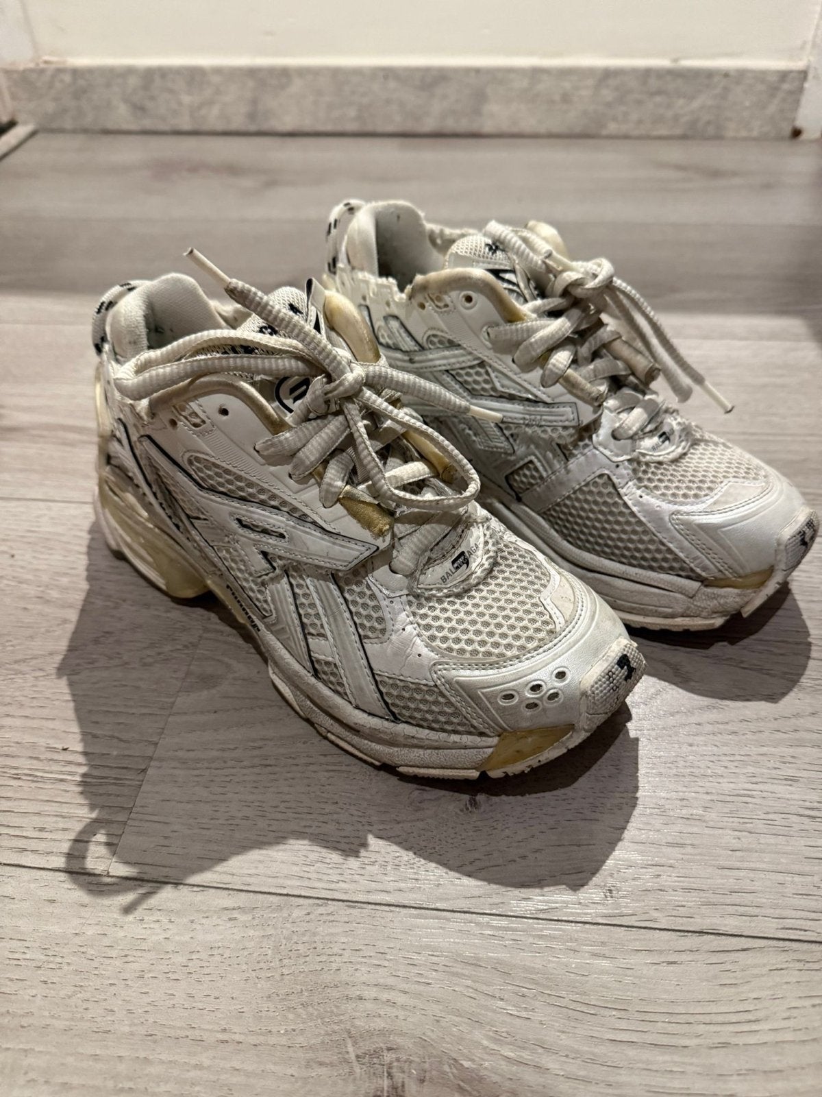 Balenciaga Runner Sneakers Maat 37, Wit, Ophalen of Verzenden, Sneakers of Gympen, Gedragen