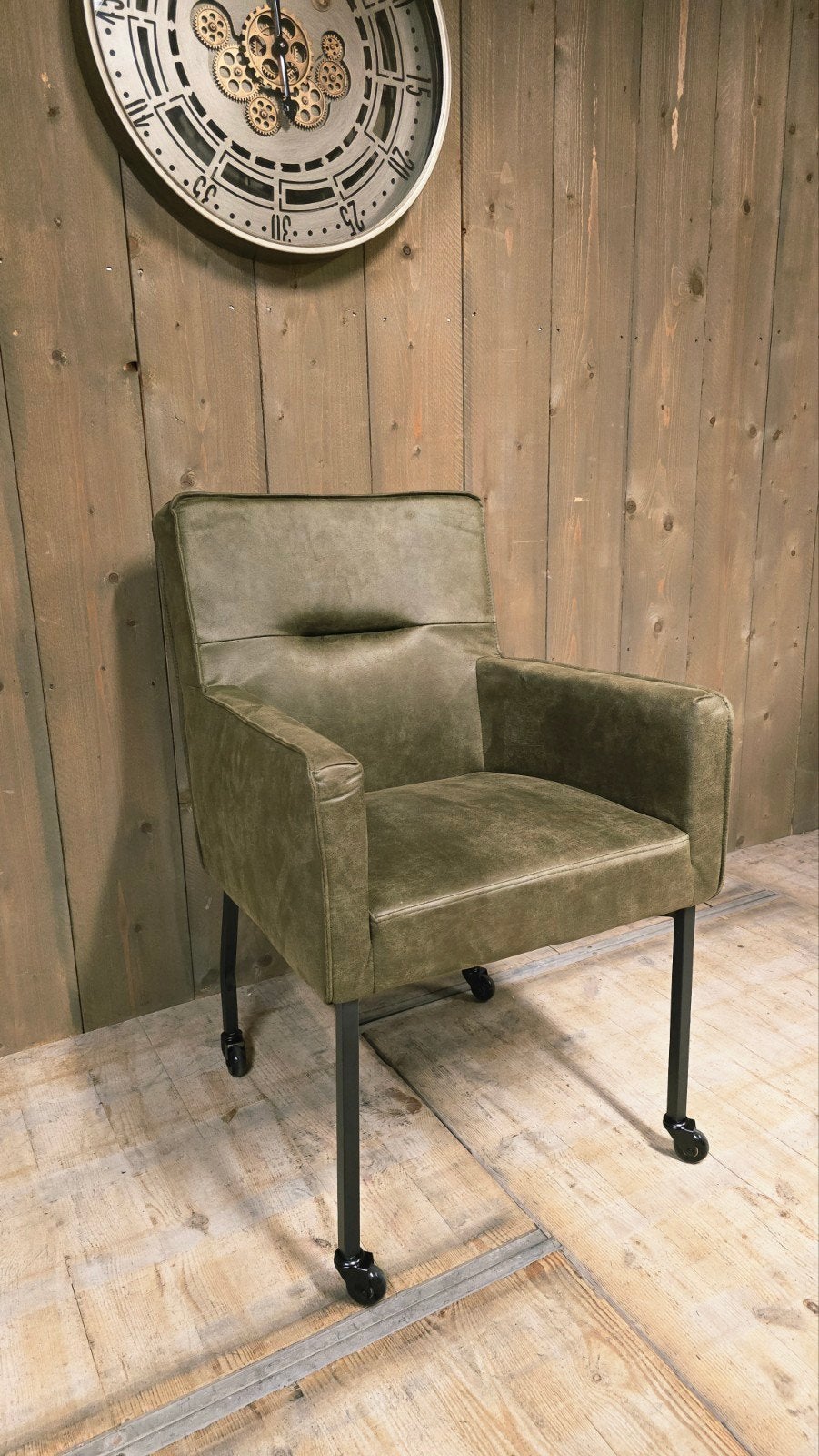 Mooie Groene Fauteuils Bull Leer Nieuw!