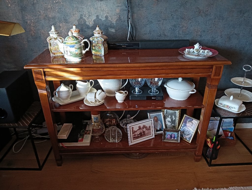 Klassieke houten sidetable / bijzettafel, Ophalen, Gebruikt, 100 tot 150 cm, Klassiek