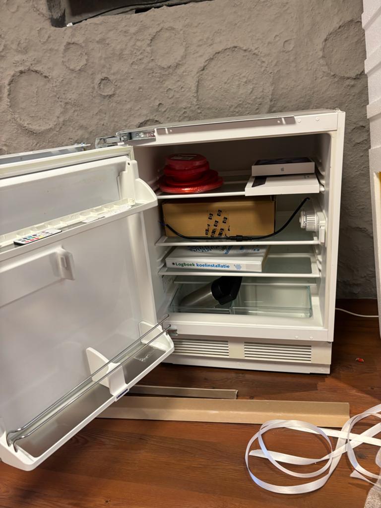 Compacte inbouw koelkast - Ideaal voor kleine ruimtes, 75 tot 100 liter, 45 tot 60 cm, Ophalen, 85 tot 120 cm