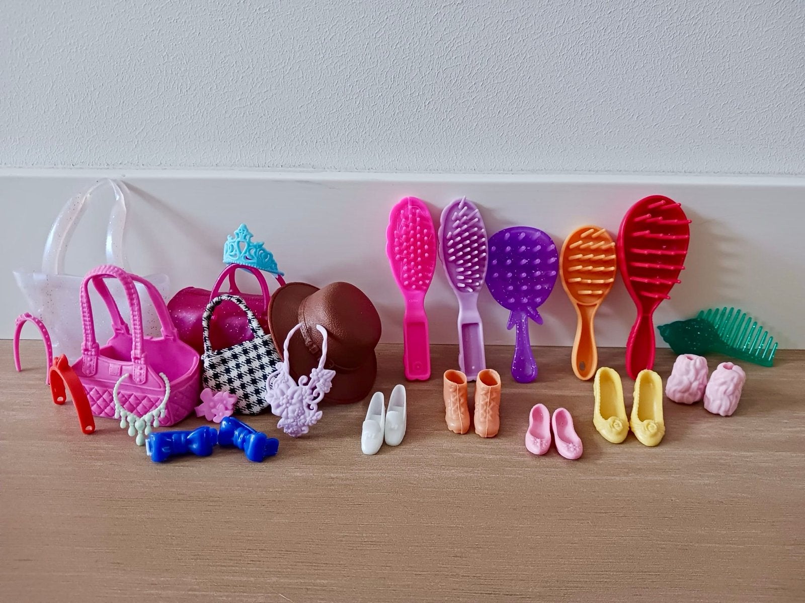 Barbie Accessoires Set: Tassen, Borstels en Schoenen, Ophalen, Gebruikt, Barbie