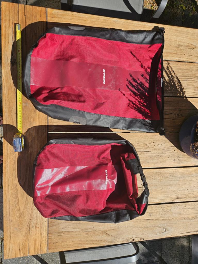 Fietstassen Decathlon 20 L, Fietsen en Brommers, Fietsaccessoires | Fietstassen, Ophalen of Verzenden, Gebruikt
