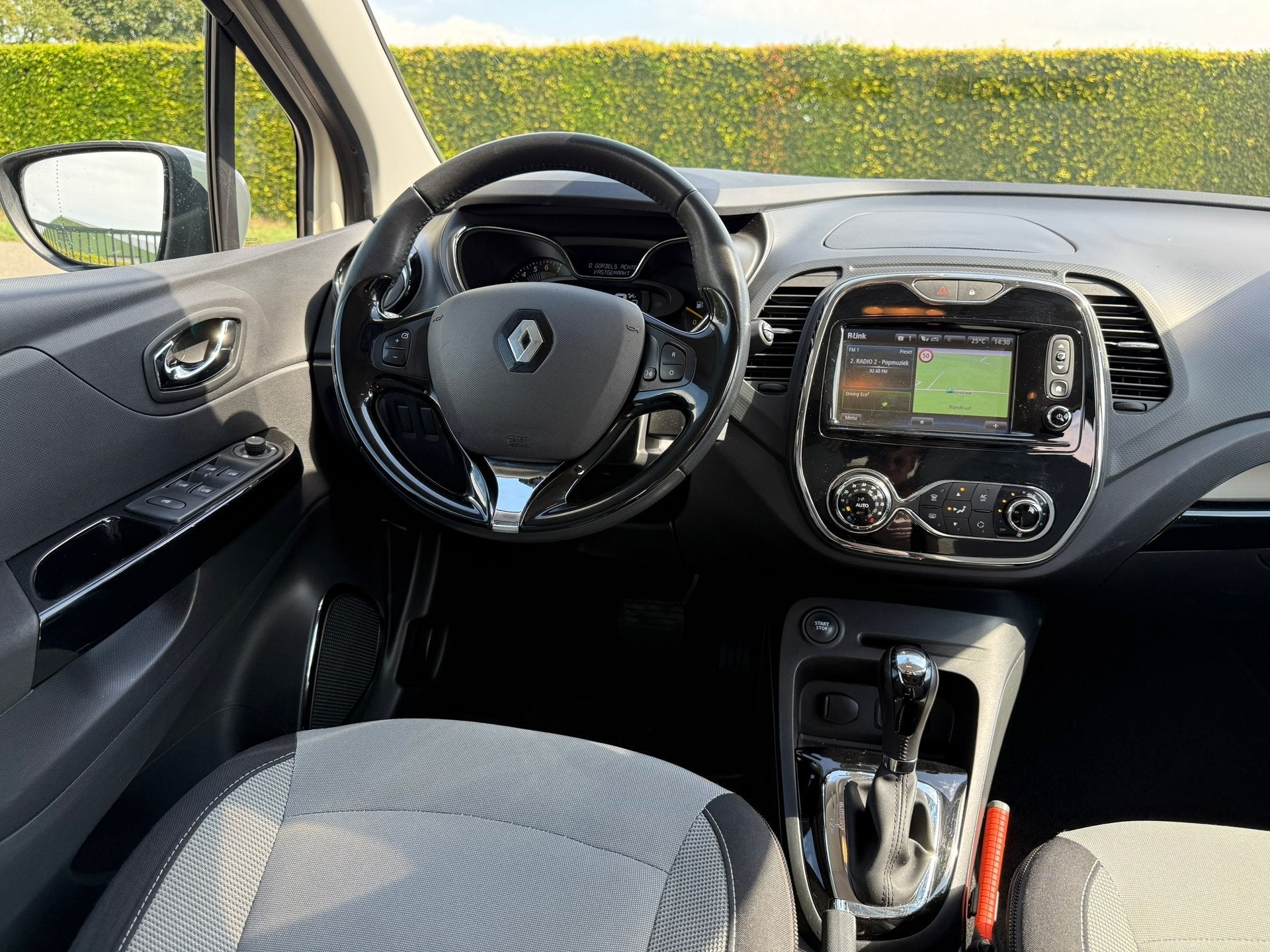 Foto 8 van Renault Captur 1.2 TCe Dynamique Automaat | Camera | Navi |