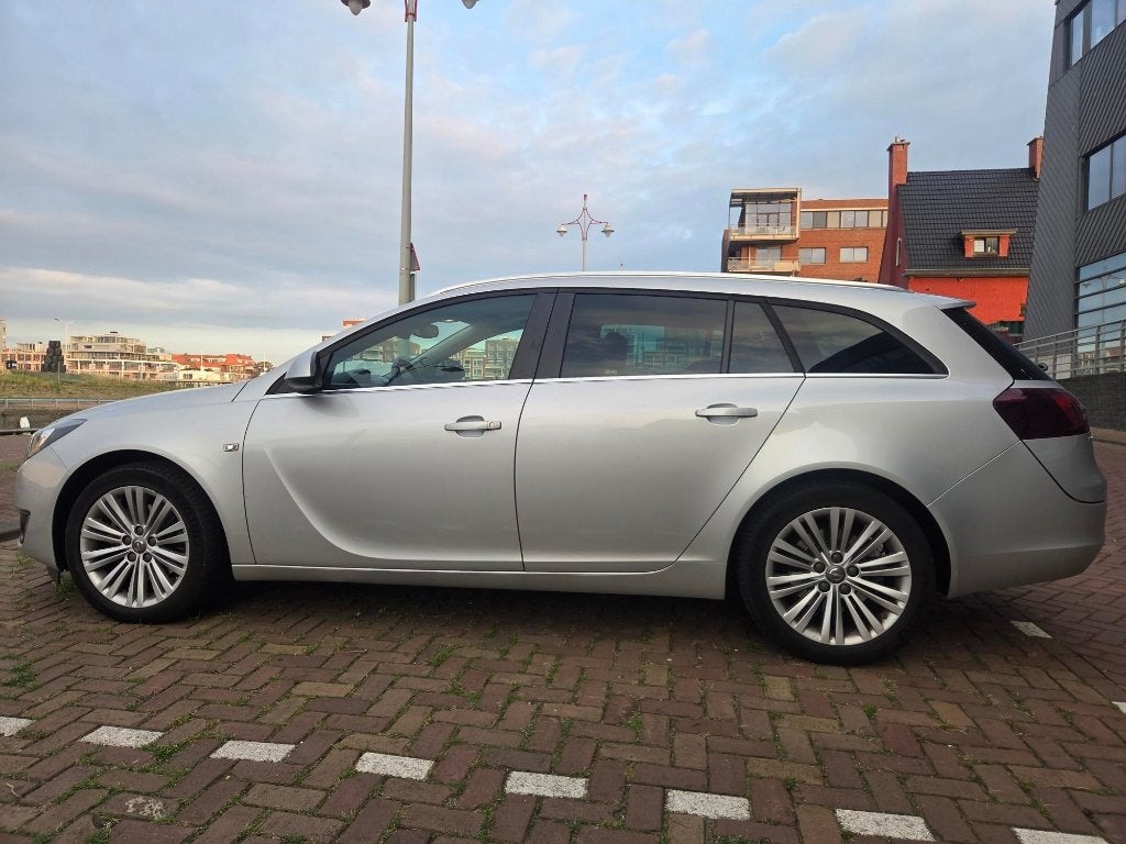 Opel Insignia 1.6 Turbo 125KW Sports T. Automaat Leder Navi, Auto's, 15 km/l, Zwart, 4 cilinders, Stationwagon