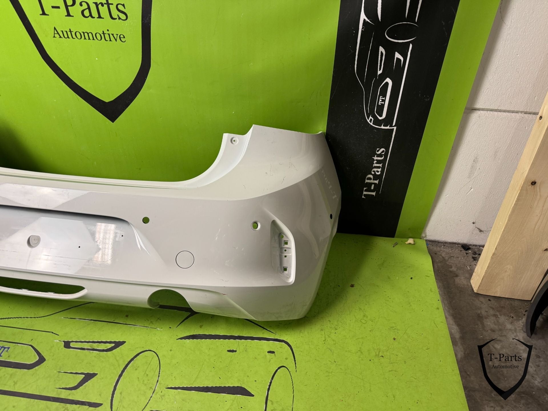 opel corsa F achterbumper Bumper 6x pdc, Auto-onderdelen, Gebruikt, Opel Automobile GmbH, Ophalen of Verzenden, Kontakt@opel-infoservice.de