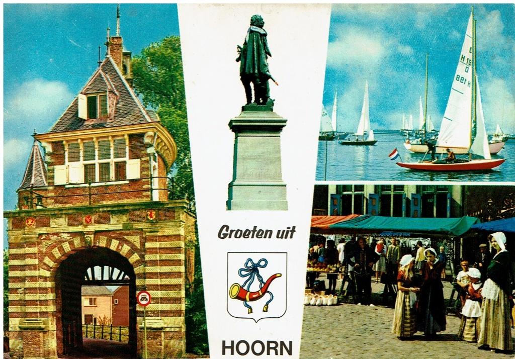 Ansichtkaart Hoorn, 4-luik, klederdracht, poort, zeilboot, Ophalen of Verzenden, 1960 tot 1980, Gelopen, Noord-Holland