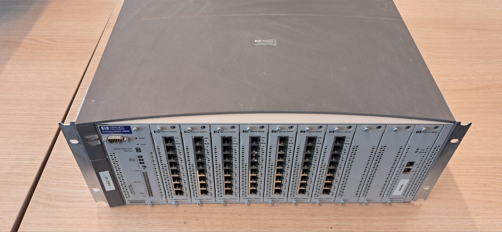 Hewlett Packard ProCurve Switch 4000M - HP J4121A, Computers en Software, Netwerk switches, Gebruikt, Ophalen