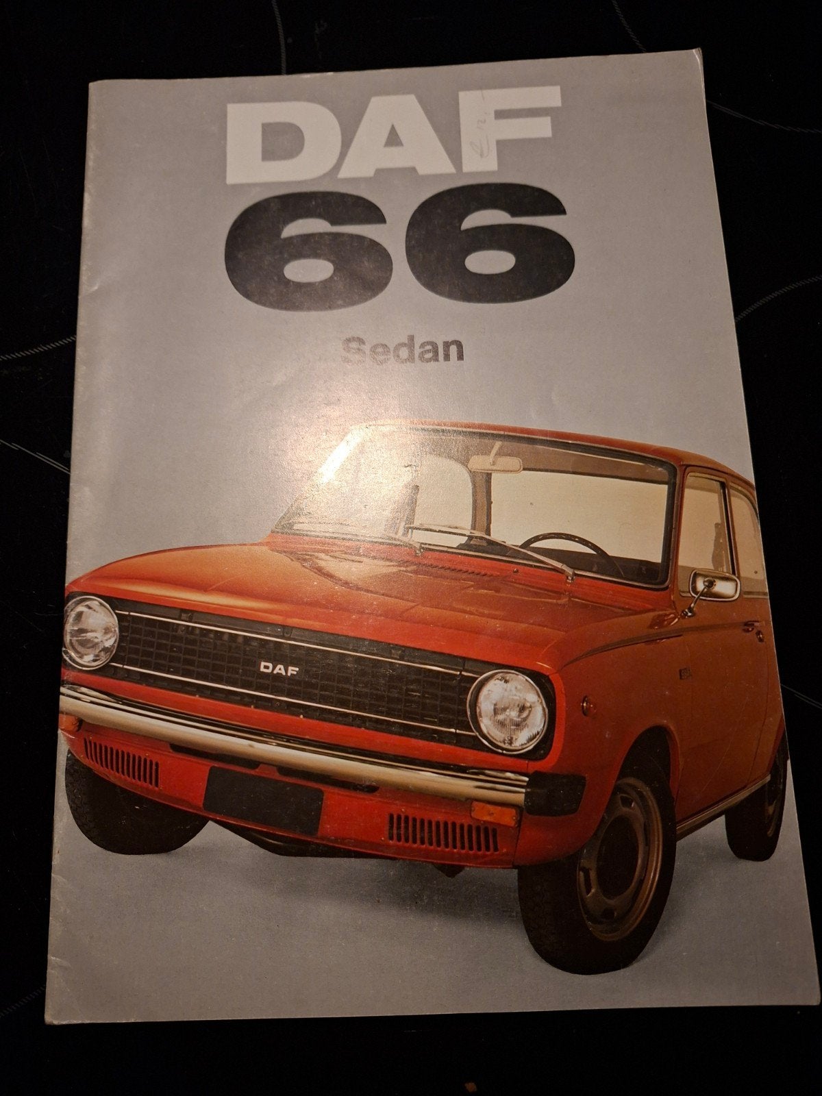 DAF 66 Sedan brochure - Origineel uit de jaren '70, Auto diversen, Ophalen of Verzenden