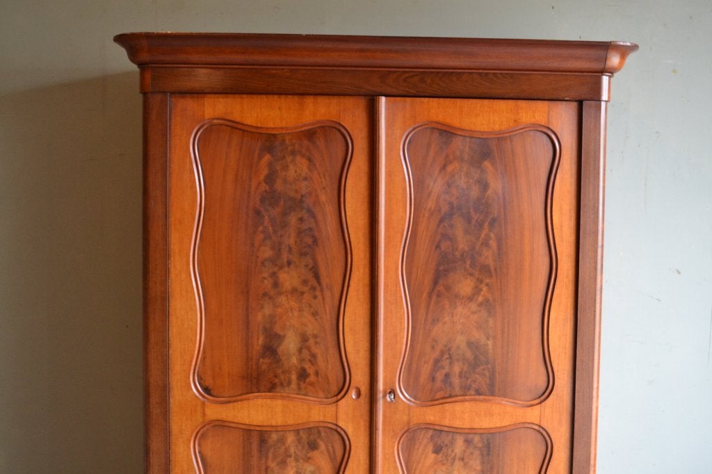 Prachtige antieke mahonie biedermeier meidenkast., Verzenden