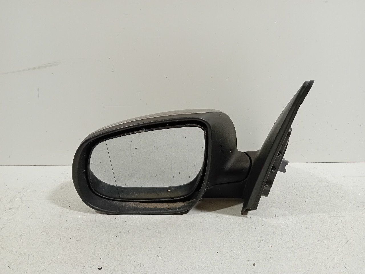 Spiegel buiten links elektrisch Kia Cee'd, Auto-onderdelen, Spiegels, Onderdelen@venauto.nl, Van der Ven Autorecycling B.V., Ettenseweg 76, 4706 PB Roosendaal, The Netherlands