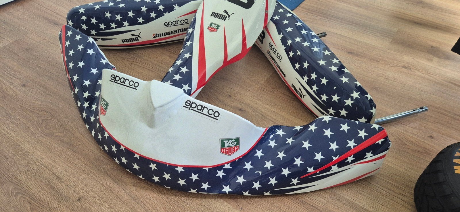 Kart bakkenset met leuke stickerset (Amerikaanse vlag), Sport en Fitness, Karting, Ophalen