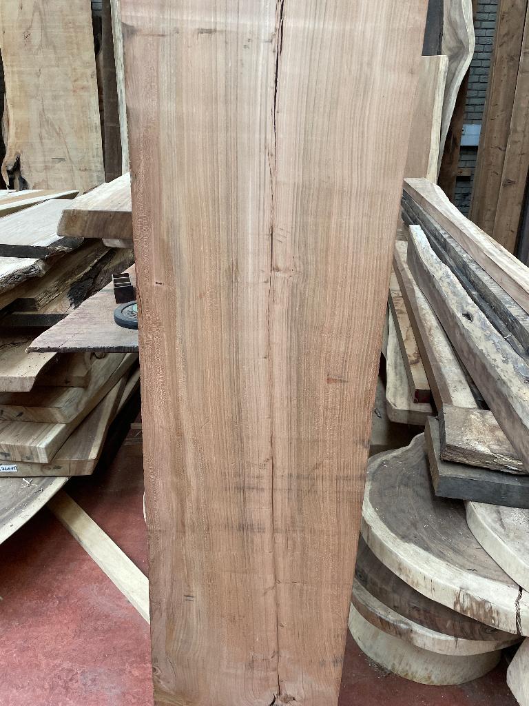 Foto 2 van Wandplanken IKEA planken kersenhout suar teak eikenhout