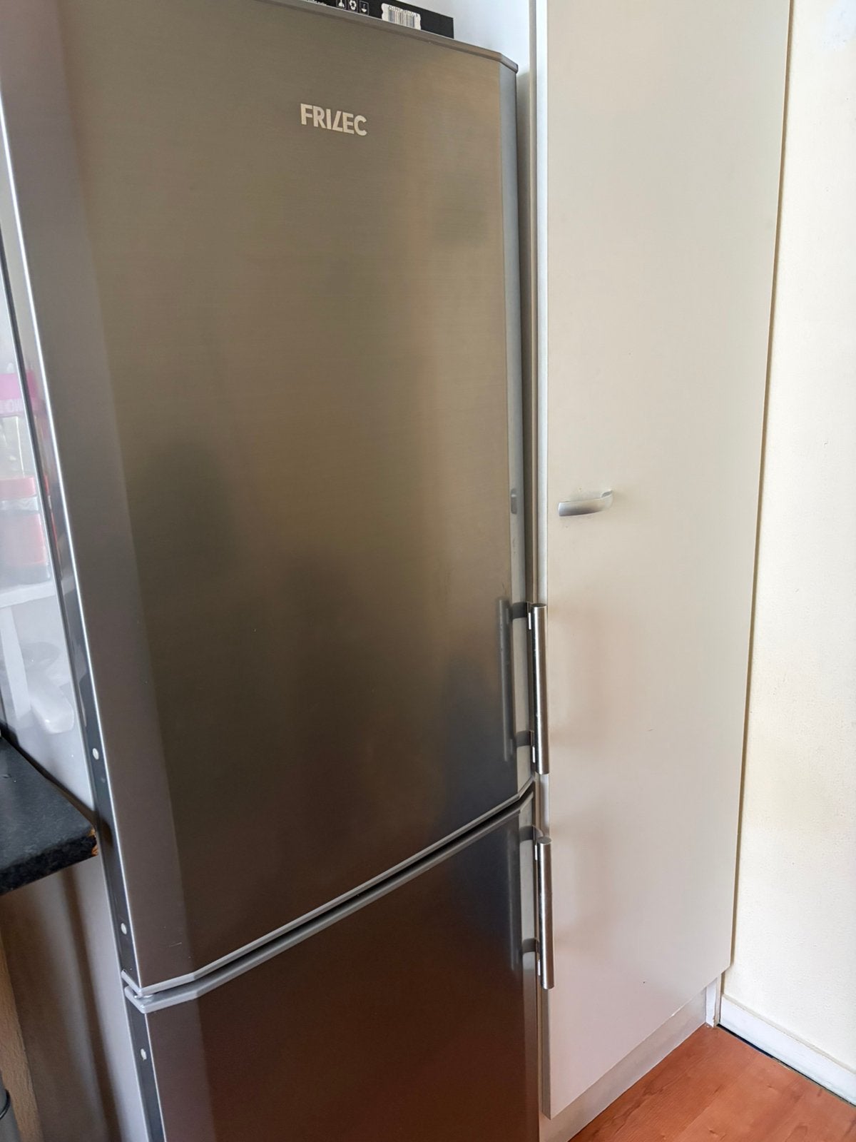 koelkast Frilest, Witgoed en Apparatuur, Ophalen, Zo goed als nieuw, Zonder vriesvak, 160 cm of meer