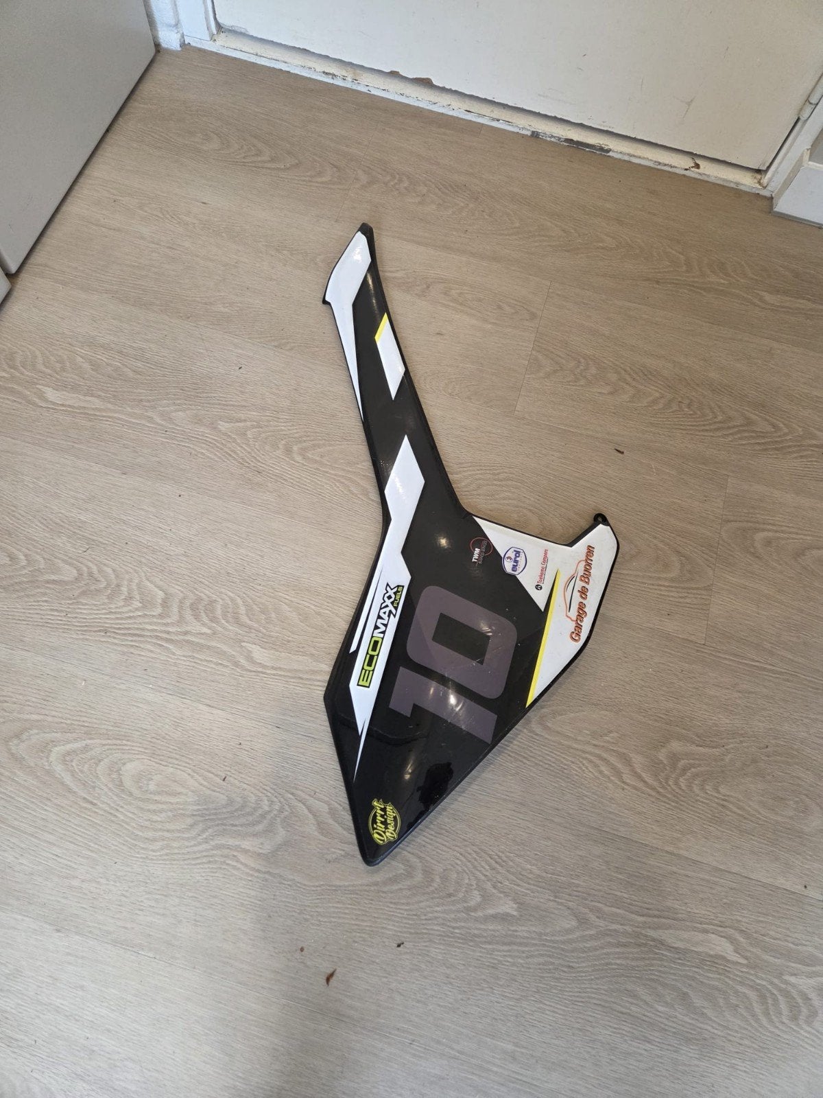 Zijkap Husqvarna KTM 2016-2022, Ophalen