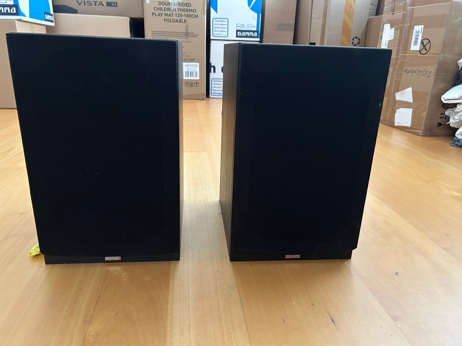Dynaudio Speakers, Stereo speakers, Gebruikt, Inclusief muurbeugels, Ophalen