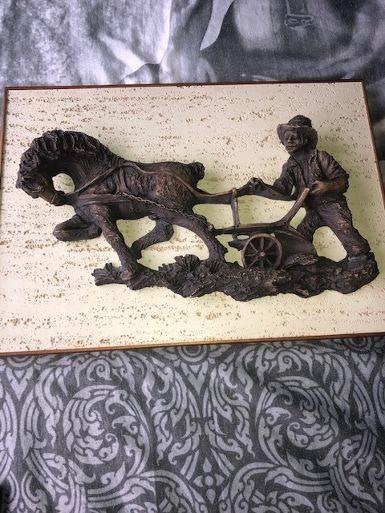 wanddecoratie man met ploeg paard ongeveer 49 / 35 cm, Ophalen