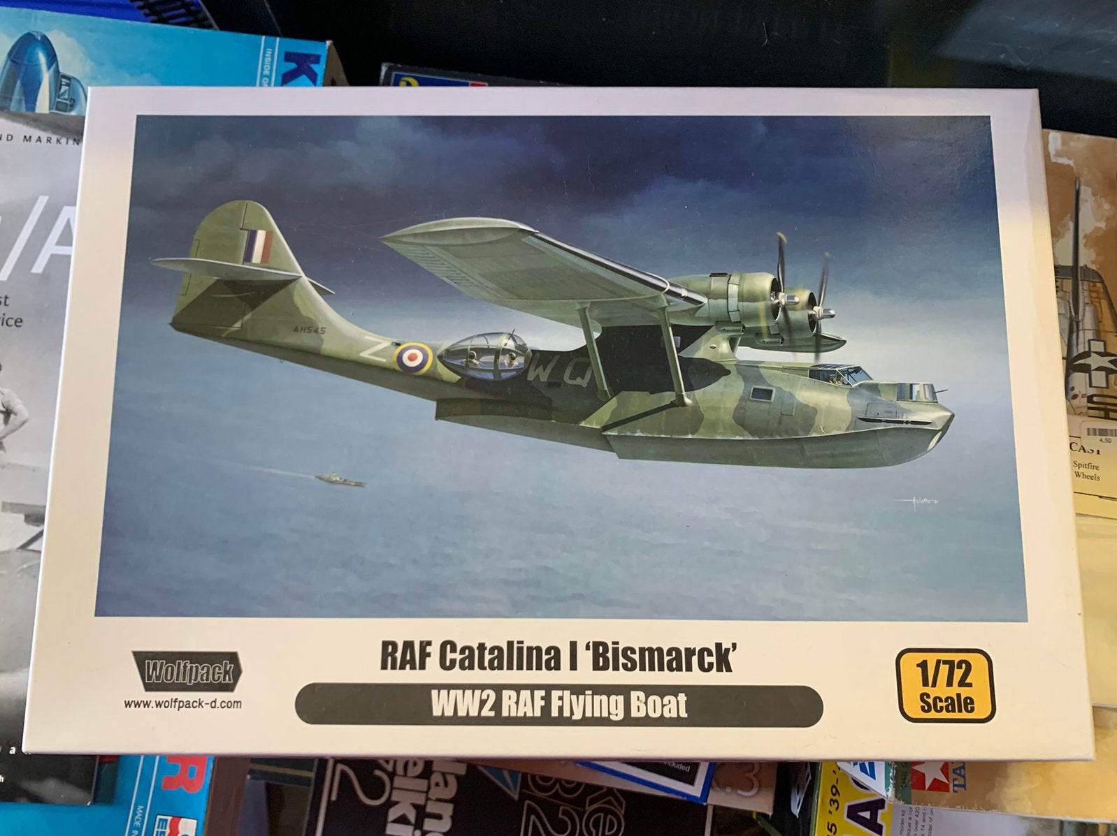 Wolfpack 1/72 RAF Catalina met Dutch Profile boek, 1:72 tot 1:144, Revell, Nieuw, Ophalen of Verzenden