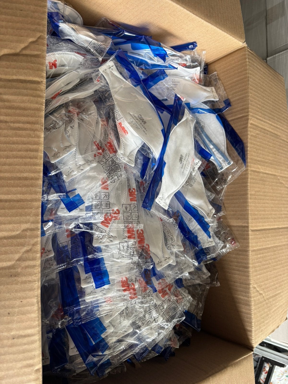 3M Aura 9320+ FFP2 stofmaskers 440 stuks nieuw per stuk, Doe-het-zelf en Verbouw, Adembescherming, Ophalen of Verzenden, Nieuw
