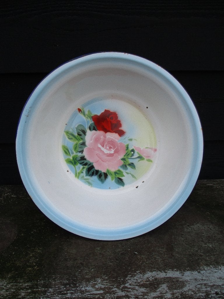 emaille brocante diepe schaal met bloemen, Ophalen of Verzenden
