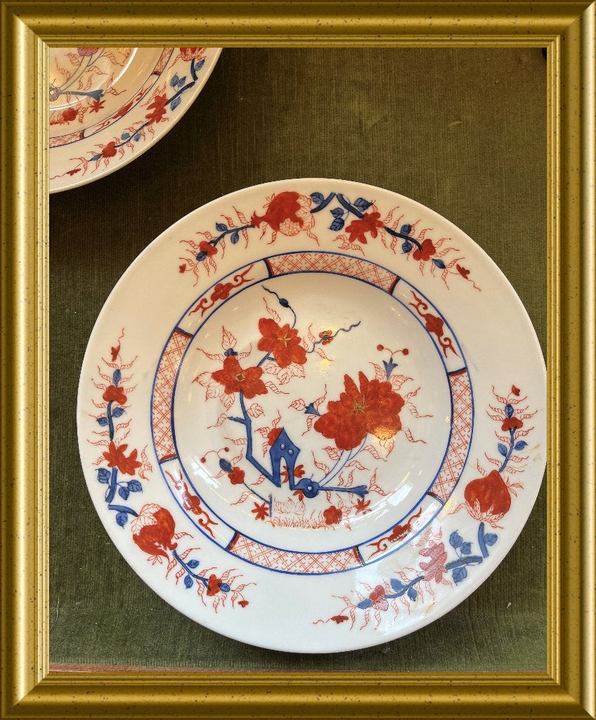 Porseleinen bord met Imari kleuren, Antiek en Kunst, Ophalen of Verzenden