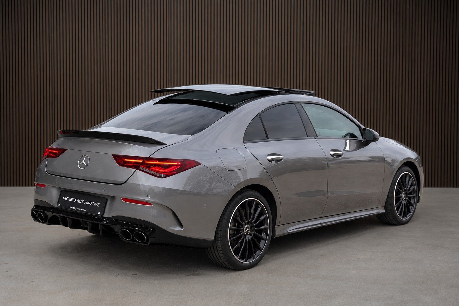 Mercedes-Benz CLA-Klasse 250 e Star Edition AMG | Panoramada, Auto's, Gebruikt, 4 cilinders, Bedrijf, Hybride Elektrisch/Benzine