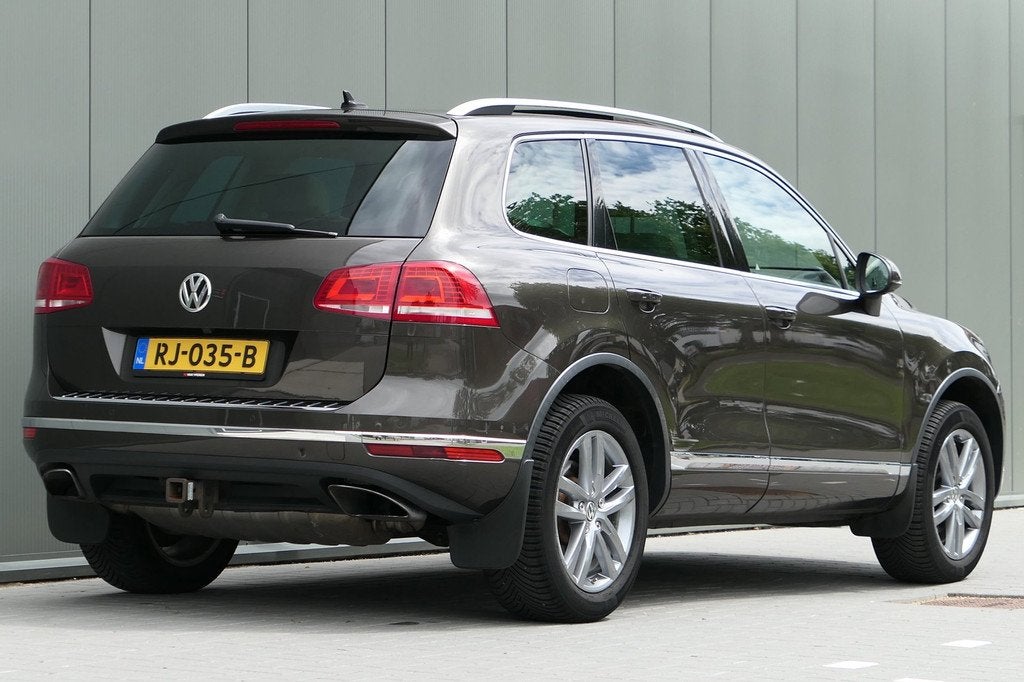 Volkswagen Touareg 3.6 FSI Highline Panorama Memory Stuurver, Auto's, Volkswagen, Automaat, Gebruikt, Bruin, Vierwielaandrijving