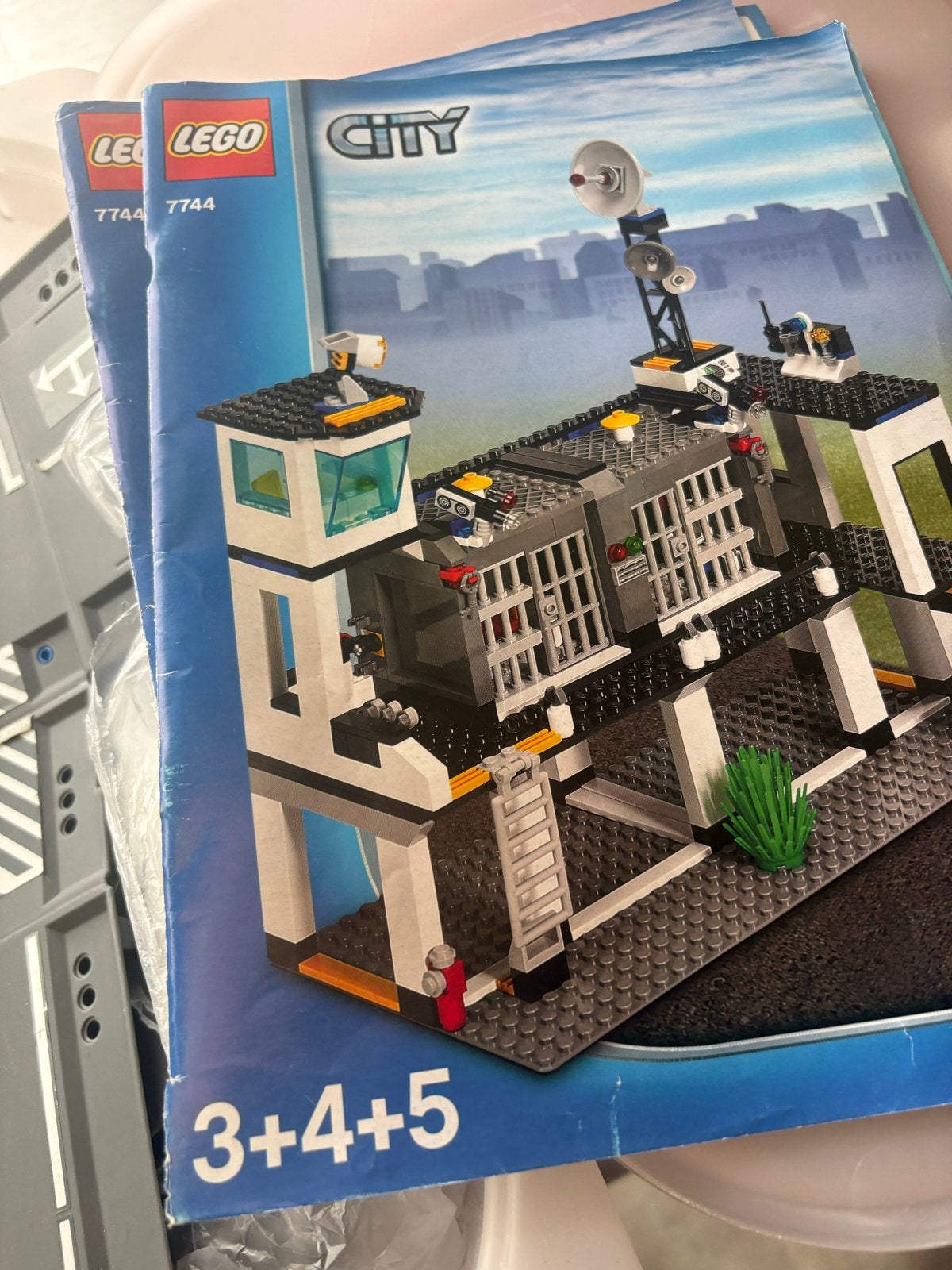Lego City Politiebureau 7744 en Racers 8196 met instructies, Kinderen en Baby's, Speelgoed | Duplo en Lego, Lego, Ophalen of Verzenden