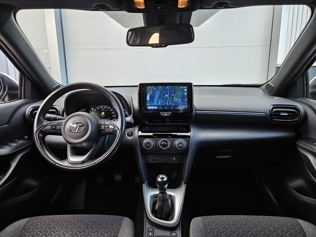 Toyota Yaris Cross 1.5 VVT-I Dynamic | Handgeschakeld | Trek, Auto's, Toyota, Voorwielaandrijving, 1350 kg, Gebruikt, Euro 6