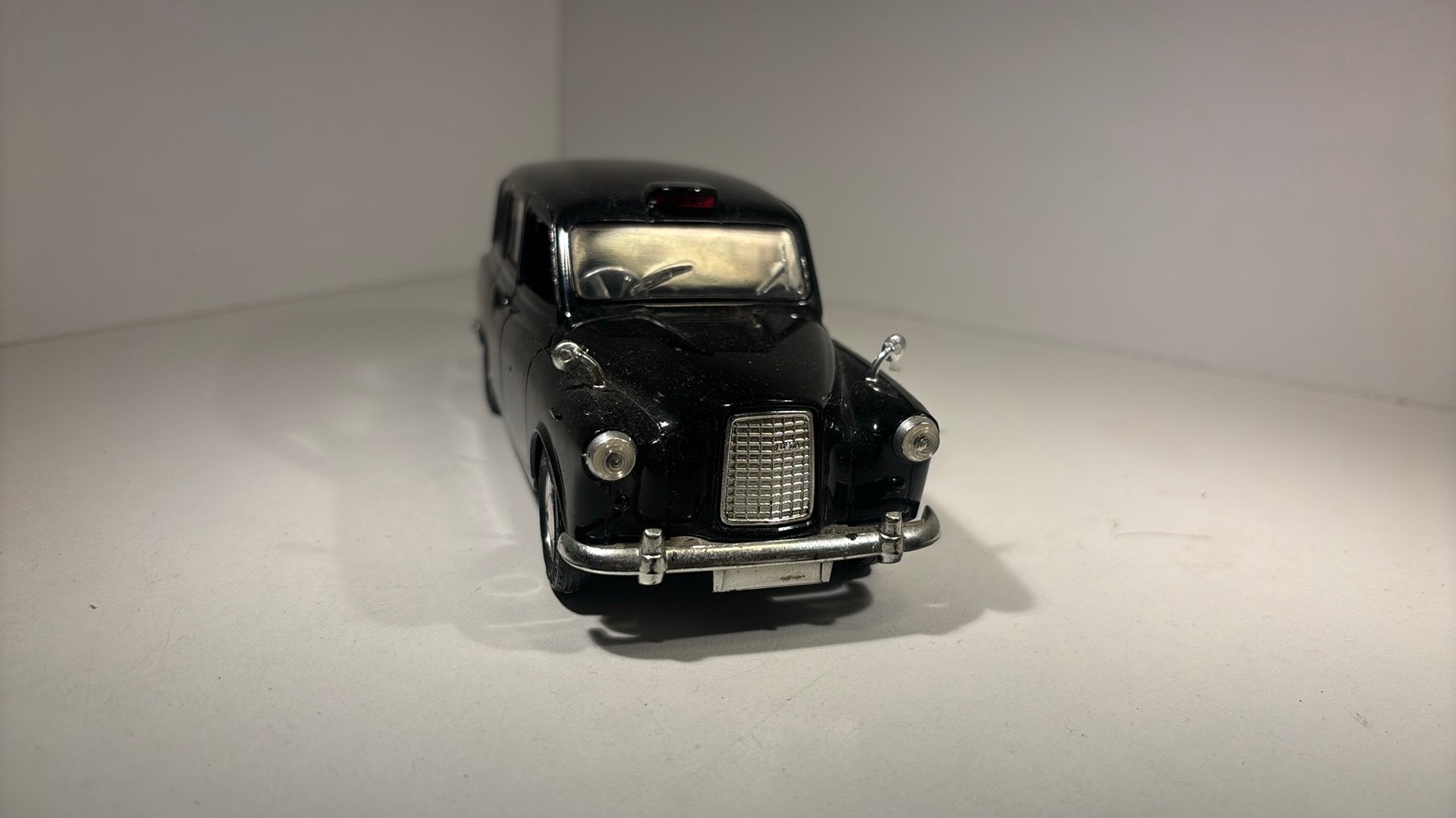 Austin london taxi polistil 1.24, Hobby en Vrije tijd, Modelauto's | 1:24, Maisto, Ophalen of Verzenden, A, A