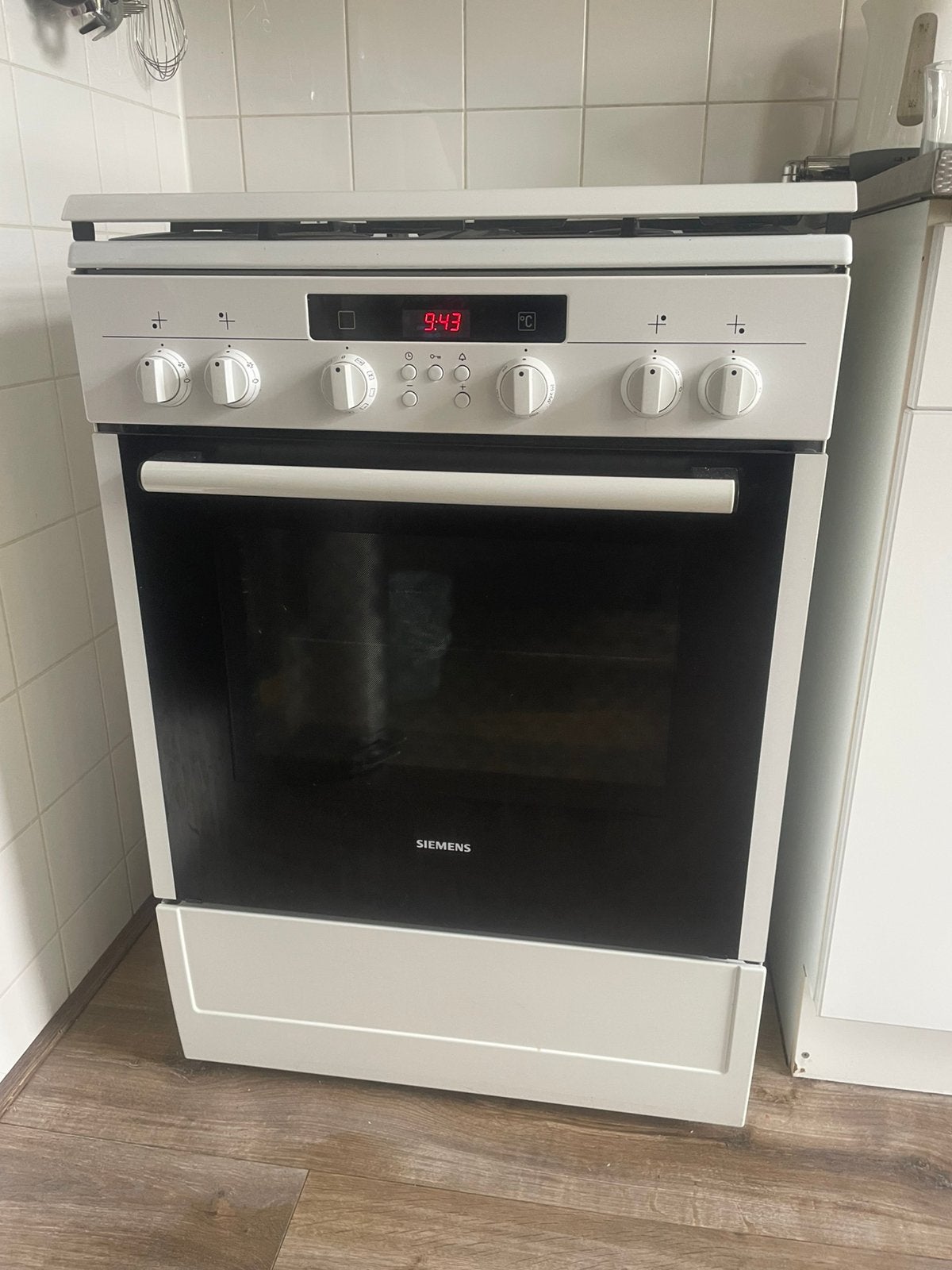 Siemens Fornuis | gasfornuis en oven | Vrijstaand | Wit, Ophalen, Gebruikt, 60 cm of meer, 4 kookzones