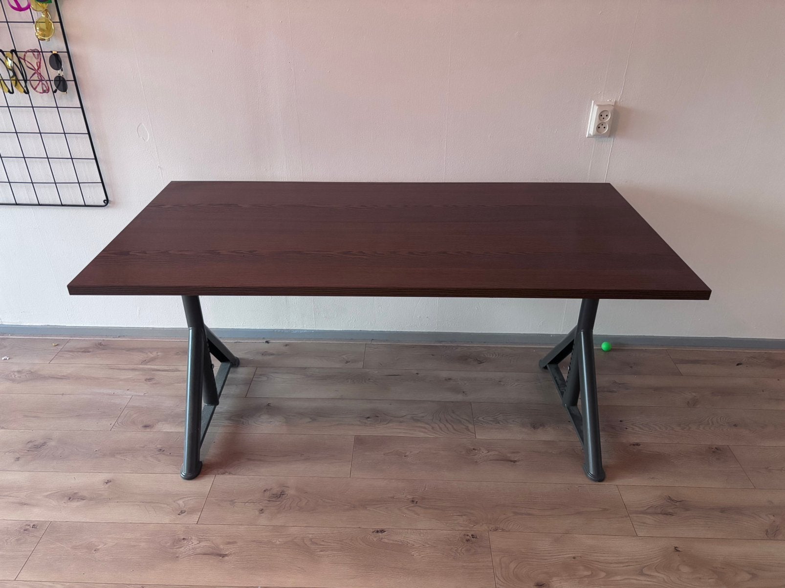 IKEA Idåsen bureau, Ophalen, 160 cm, Hout, Zo goed als nieuw