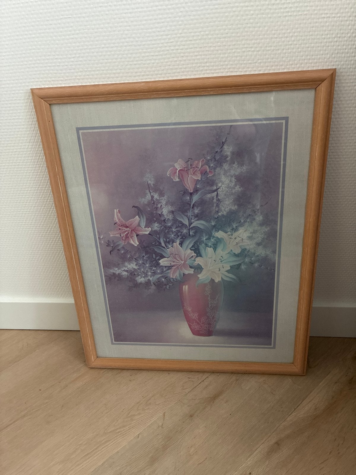 T.C. Chiu - Vaas met bloemen - Ingelijste print 55X45cm, Ophalen, Passe-partout, Papier/karton, Print