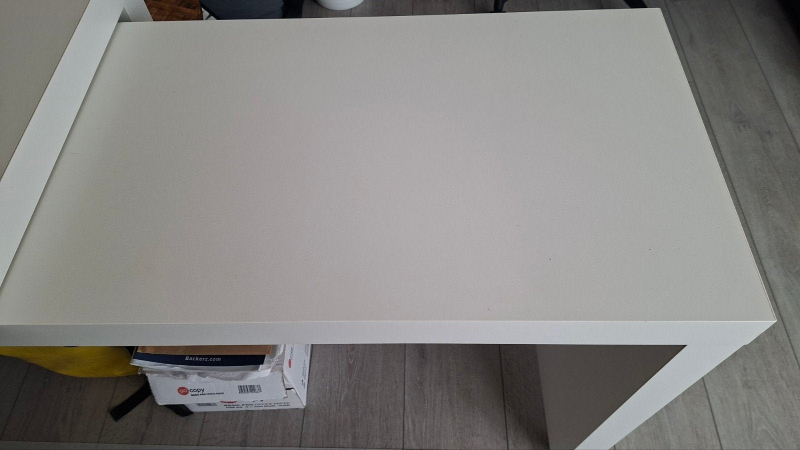 Foto 3 van IKEA Uitschuifbaar Bureau met Stoel - Wit/Zwart