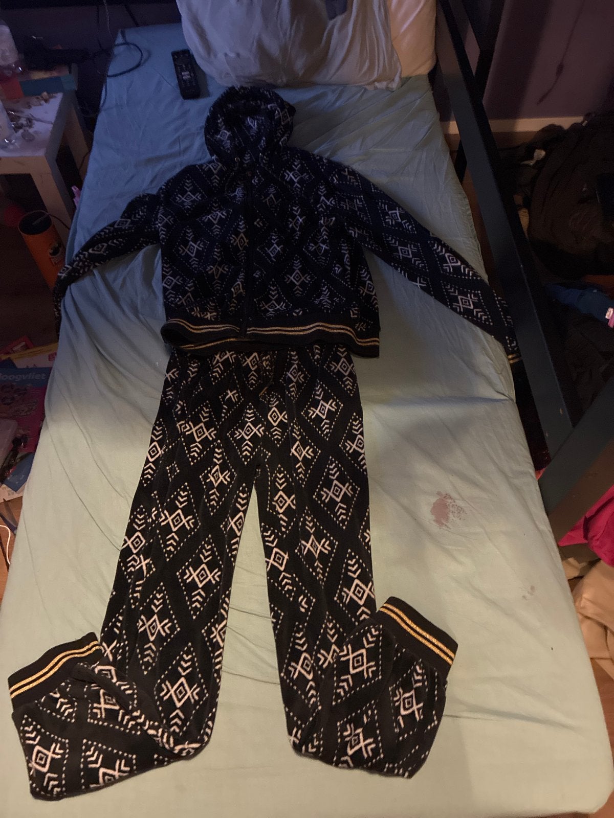 Comfortabel huispak met geometrisch patroon, Kleding | Dames, Ophalen, Zo goed als nieuw, Maat 34 (XS) of kleiner, Zwart