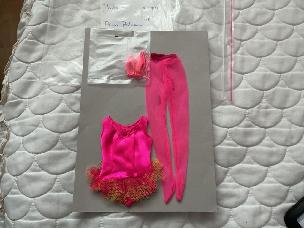 Barbie Prima Ballerina outfit #1787, 1970-1971, Verzamelen, Poppen, Ophalen of Verzenden, Zo goed als nieuw, Kleertjes