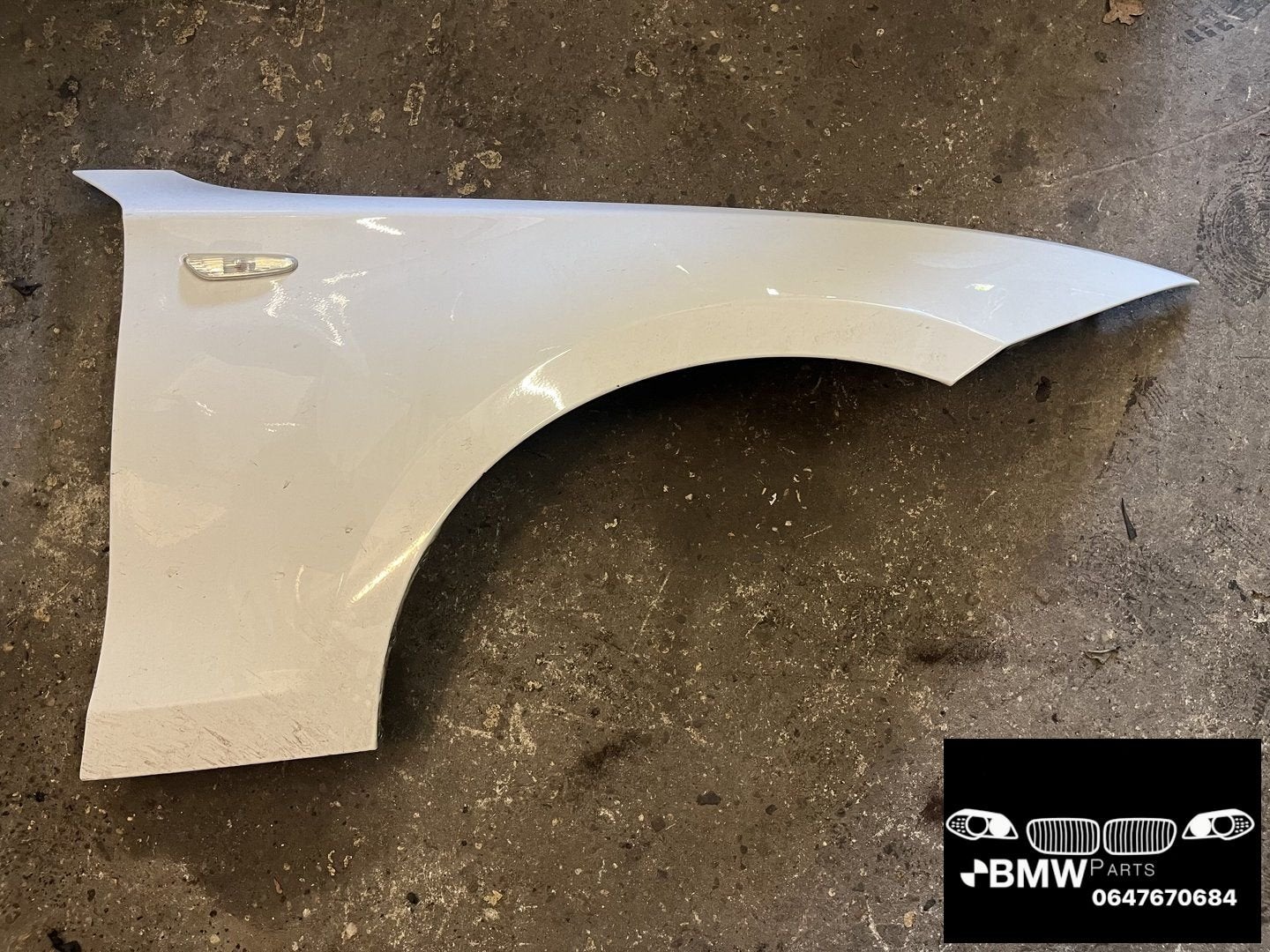 Spatbord RV Bmw 1-Serie E81 E82 E87 E88 Alpinweiss wit, Gebruikt, -, -, Rechts