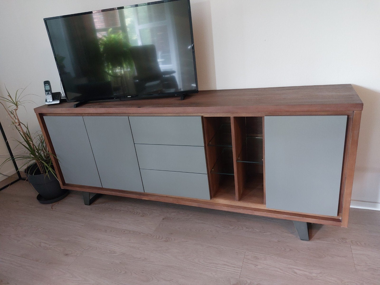 H&H  Dressoir en Salontafel  Massief Hout met Grijs, Modern, Industrieel, Met lade(s), Overige houtsoorten, Ophalen of Verzenden