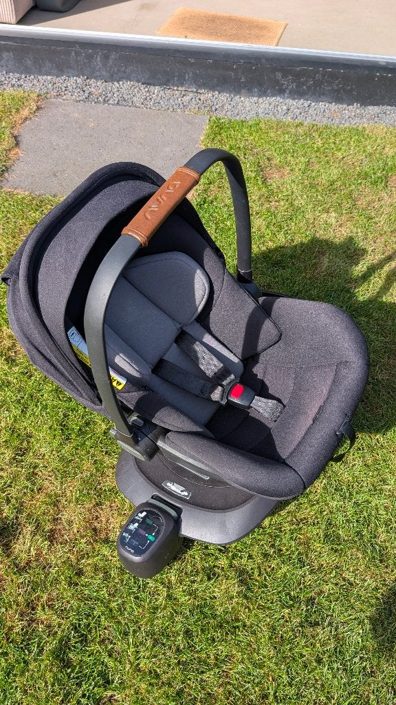 Nuna autostoel met Bugaboo Donkey mono adapter, Gebruikt, Afneembare rugleuning, Isofix, 0 t/m 13 kg