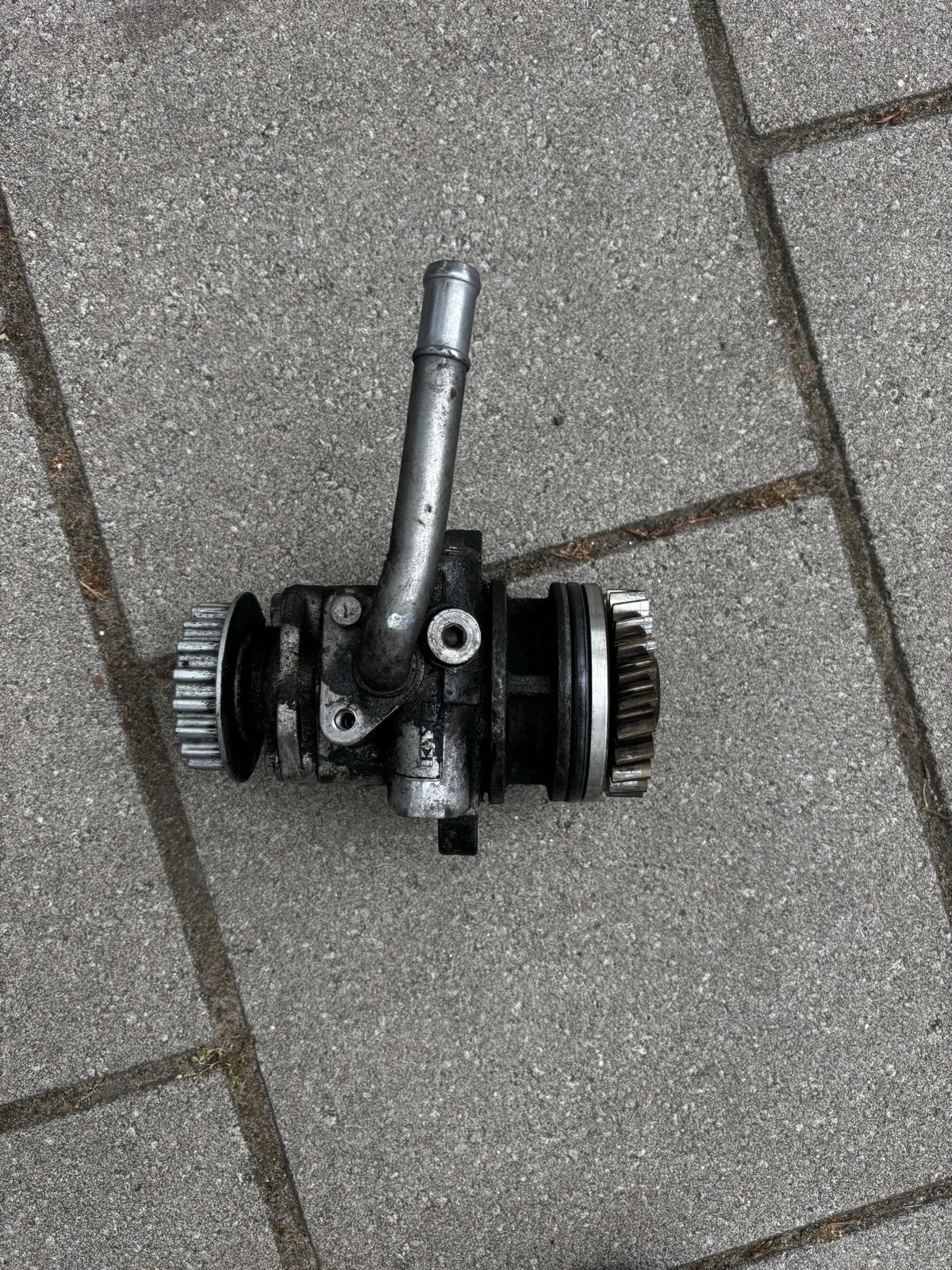 Originele VW stuurbekrachtigingspomp 070145249, Ophalen of Verzenden, Gebruikt, Volkswagen