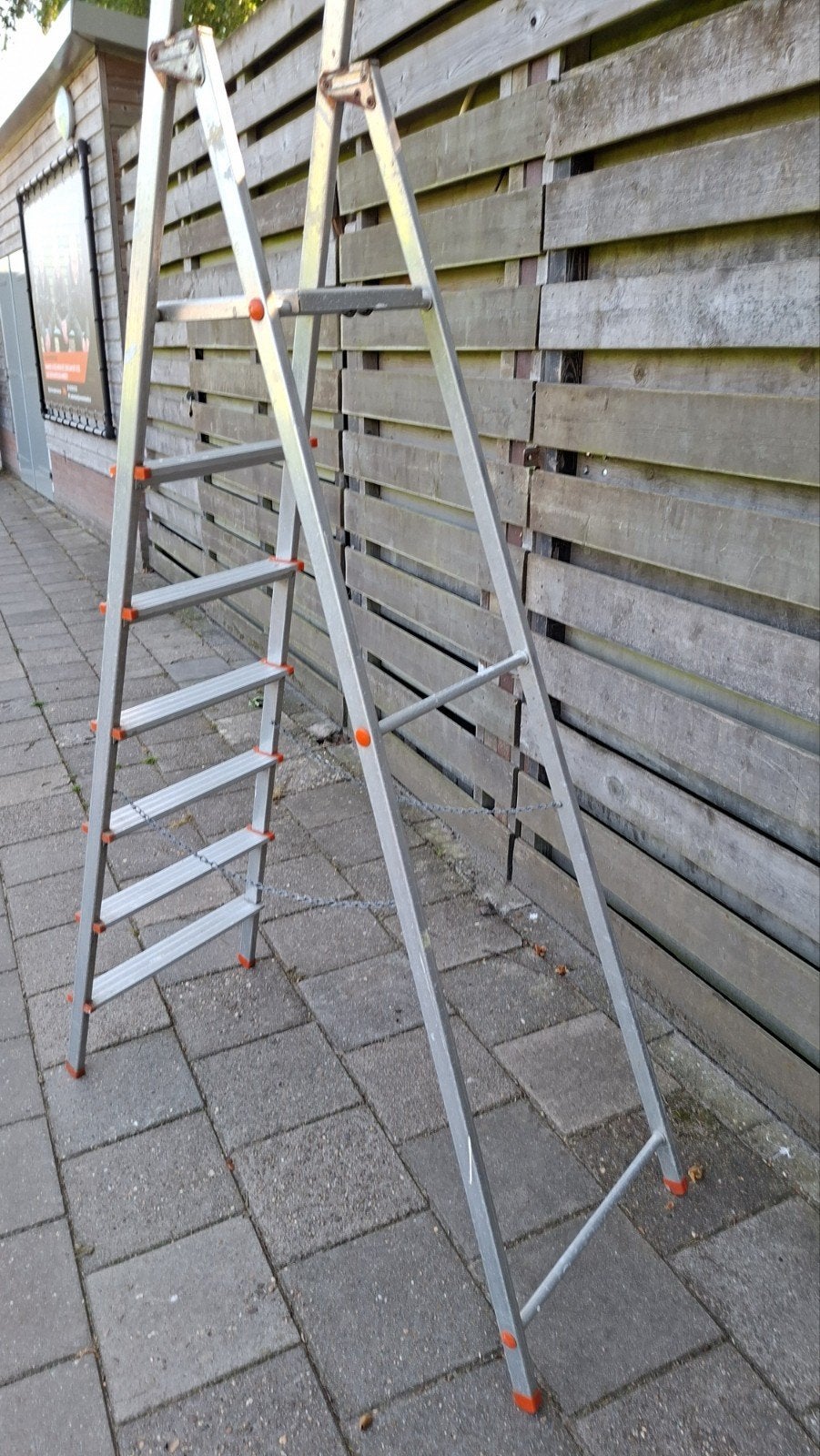 Alu huisgoud trap 7treden, Ophalen, Minder dan 2 meter