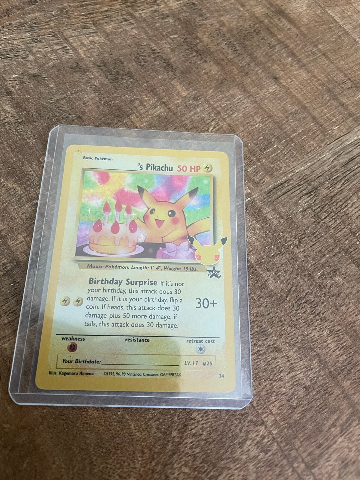 Pikachu 50 HP Pokémon Kaart - Birthday Surprise, Ophalen, Zo goed als nieuw, Losse kaart