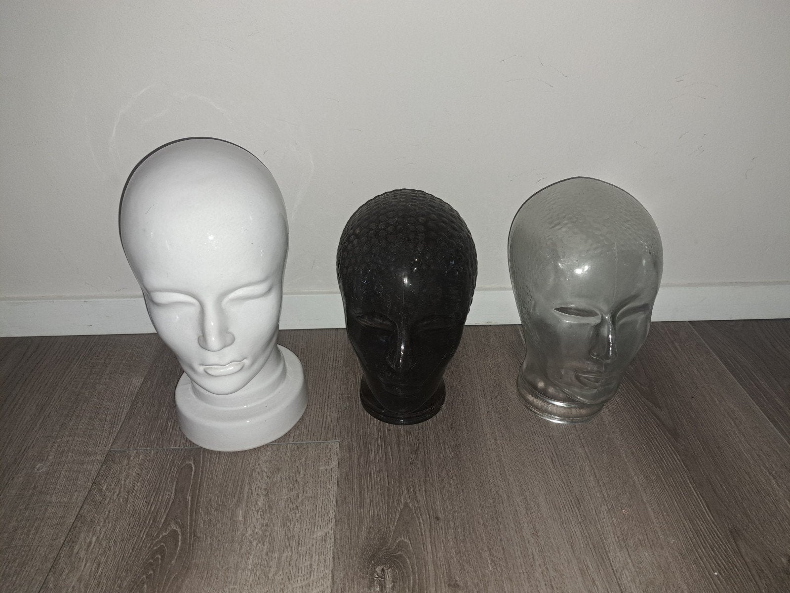 3 glazen mannequin hoofden - wit, zwart, doorzichtig, Ophalen