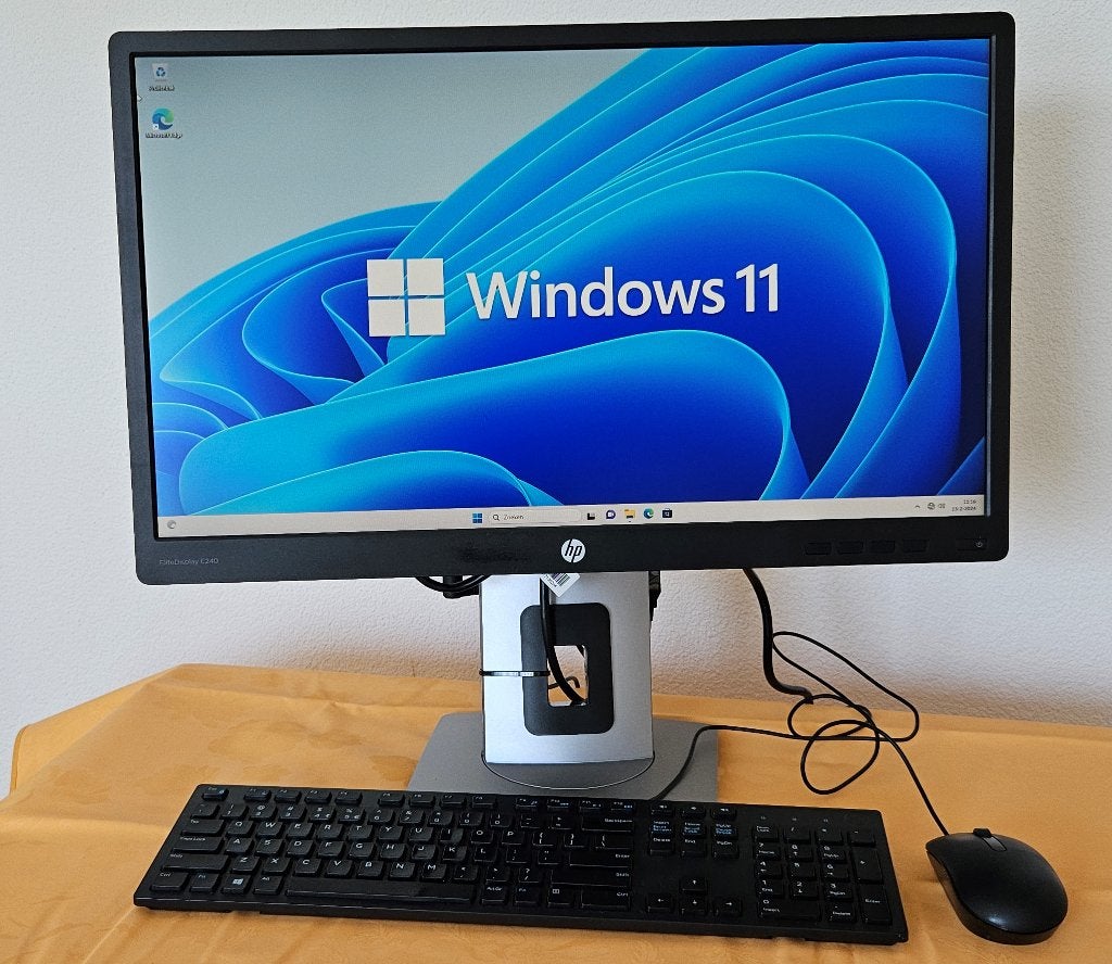 Zeer Mooie HP & 24 "Led LCD All In One Pc" SSD Wind11 Wi-Fi, Met monitor, Refurbished, Ophalen of Verzenden, SSD
