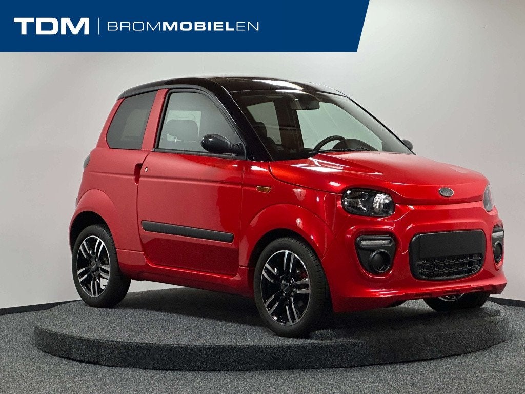 Microcar M.GO 6 Must DCI | Multimedia | Parkeersensoren, Microcar, Zo goed als nieuw, Microcar, 105 Route d’Hauterive
BP 70112  Abrest, FR