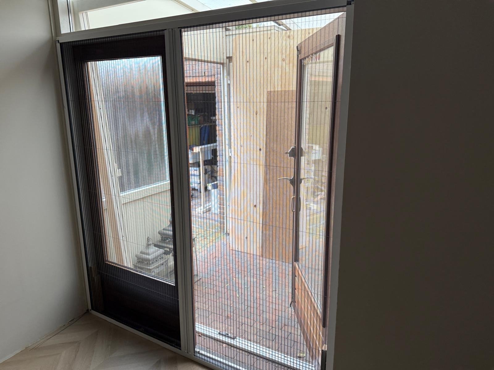 Dubbele plissé schuif hor - Perfect voor deuren, Doe-het-zelf en Verbouw, Ophalen, 120 cm of meer, Hordeur, Zo goed als nieuw