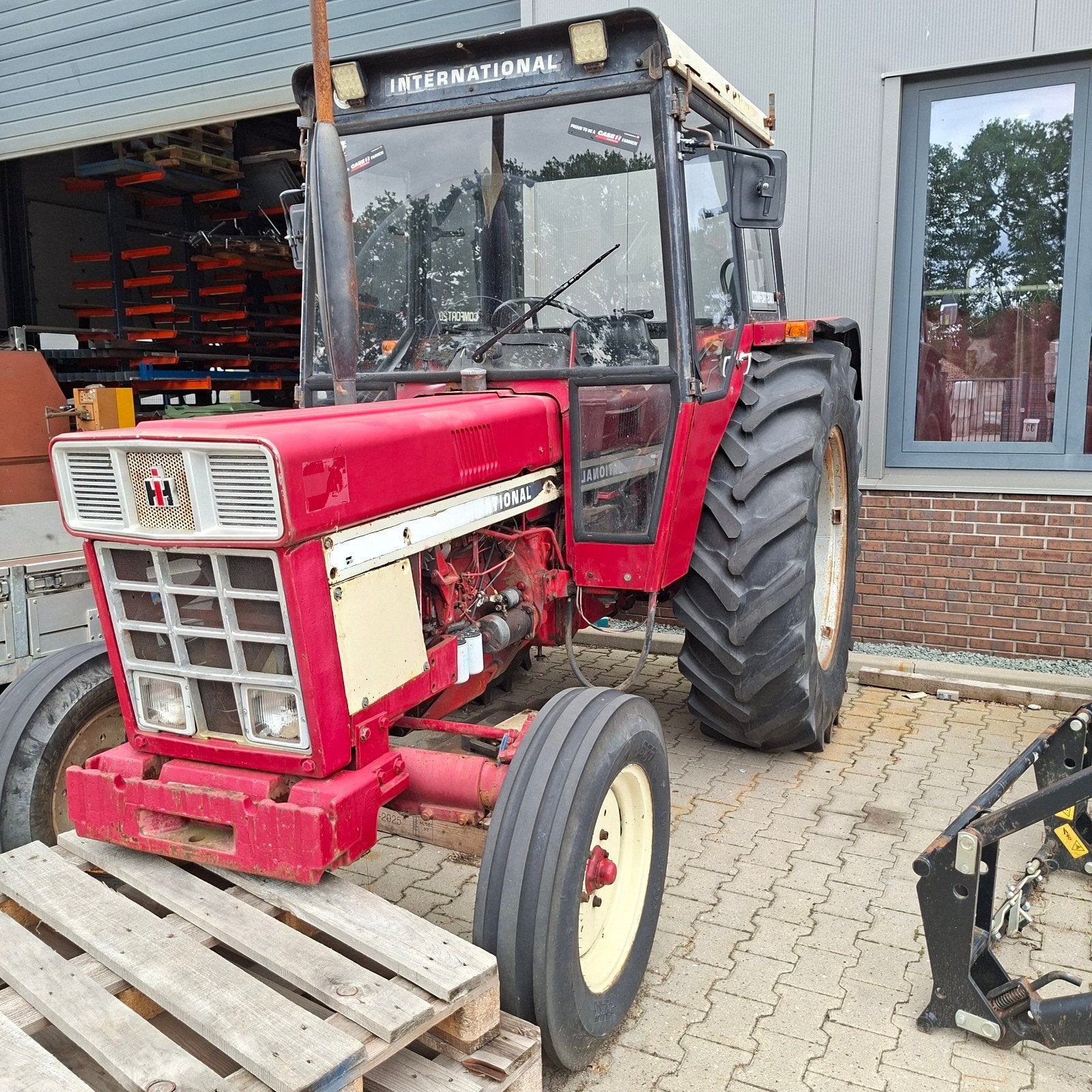 International 644 met Baas voorlader - Technisch goed, Ophalen of Verzenden, Gebruikt, Tot 80 Pk, Case IH