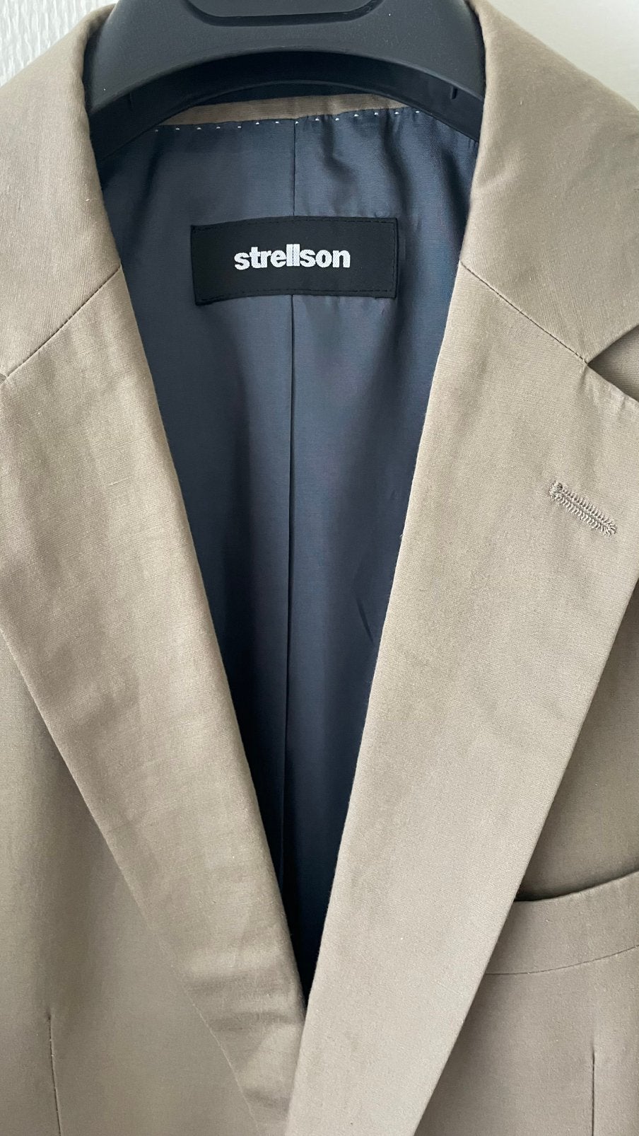 Te koop: mooi kostuum Strellson, beige, maat 50, Ophalen of Verzenden, Zo goed als nieuw, Maat 48/50 (M), Beige