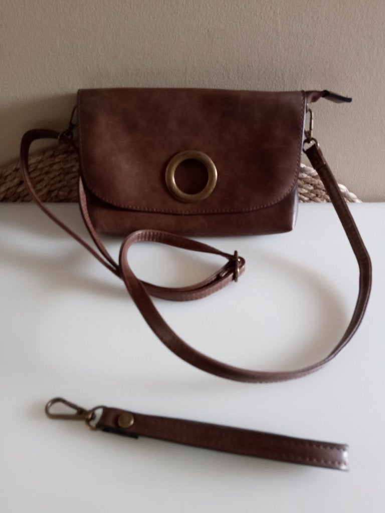Te koop nieuw Mandoline tasje bruin circa 22 x 16 x 3 cm, Ophalen of Verzenden, Nieuw, Bruin, Schoudertasje